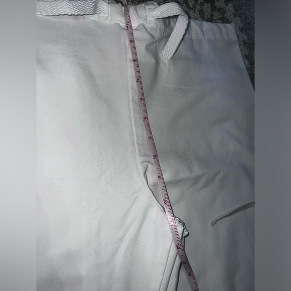 ⭐️Fundamentals, white scrub pants, size XS⭐️Great Used Condition⭐️ - Picture 7 of 12